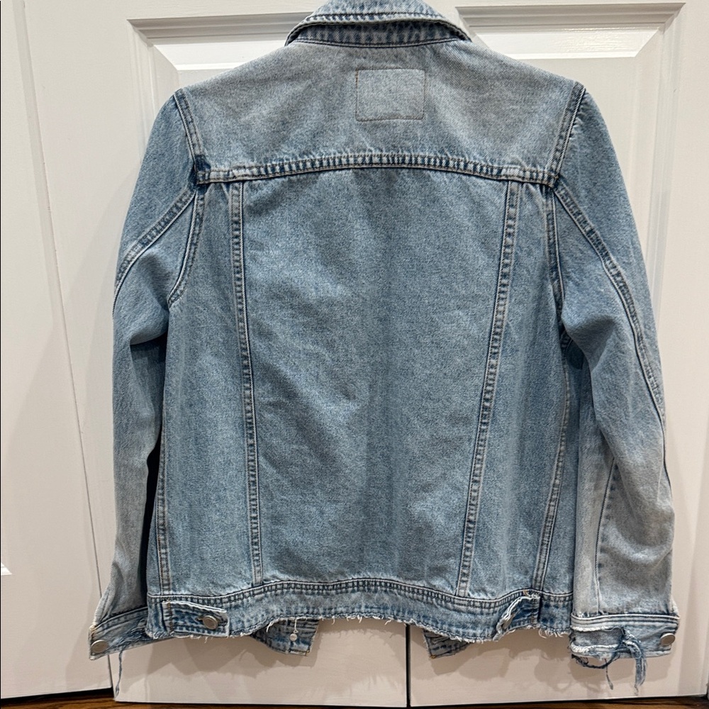 Blank NYC oversized  Blue Denim Jacket - Picture 7 of 7